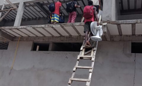 Trabalhadores da construção civil resgatados em Condições Análogas à Escravidão em obra em Barra Grande, Maraú, Bahia.